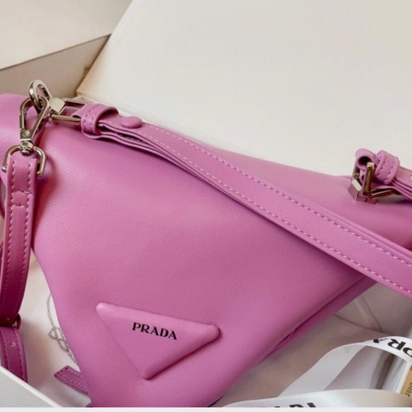 Classic, Couture, Chic, Preppy, Hipster - Picture 2 of 9